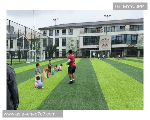 孩子对足球缺乏兴趣的原因分析及如何引导他们热爱这项运动的建议 孩子对足球缺乏兴趣的原因分析及如何引导他们热爱这项运动的建议